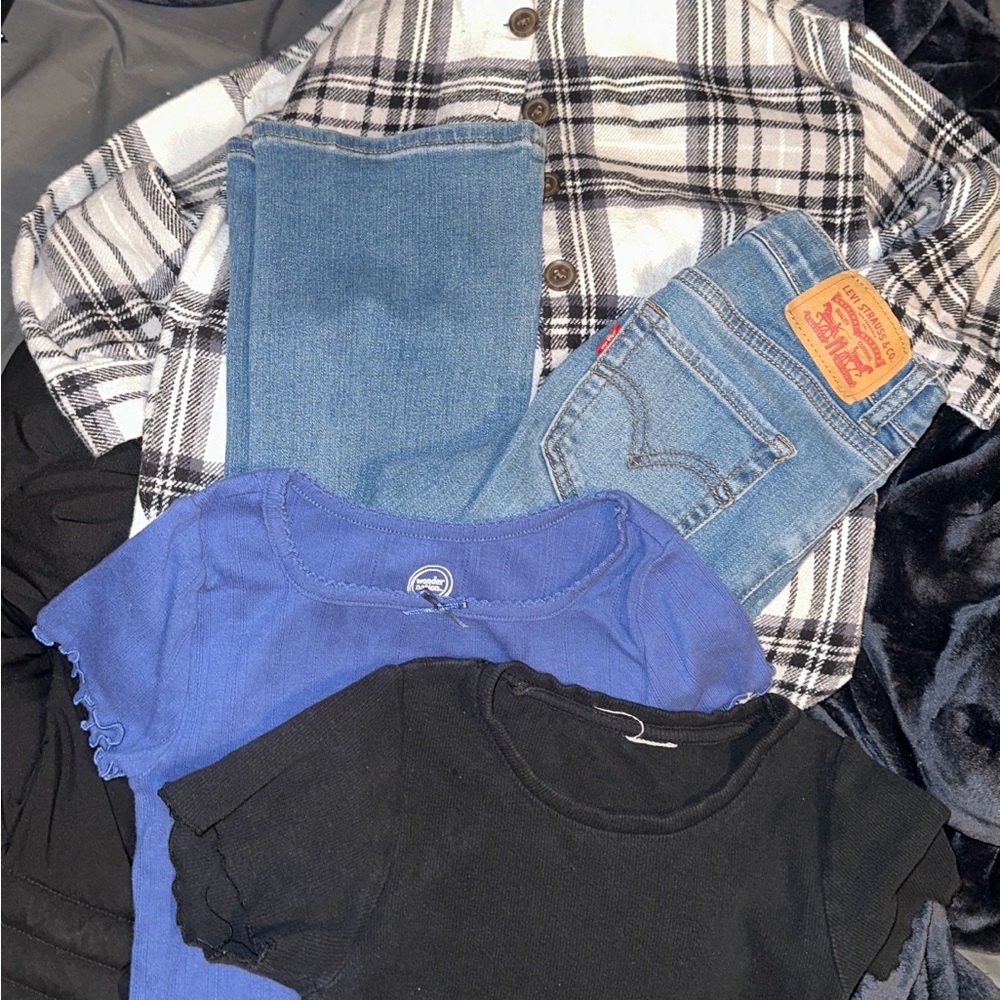 KIDS BUNDLE! - Picture 2 of 3